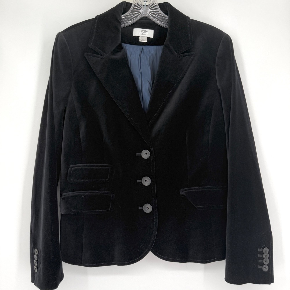 NWOT LOFT Velvet Blazer Jacket Black Three Button Pleated Size‎ 10 Petite